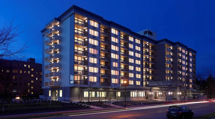 The Strathallan Rochester Hotel